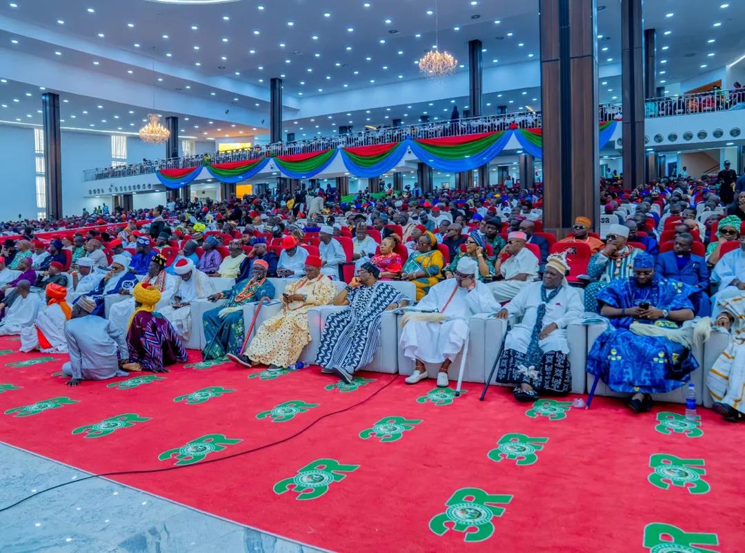 OLOFIN ATTENDS PRESIDENTIAL COMMISSIONING OF PROJECTS IN IMO STATE ALONGSIDE NATIONAL TRADITIONAL RULERS AND GOVERNORS